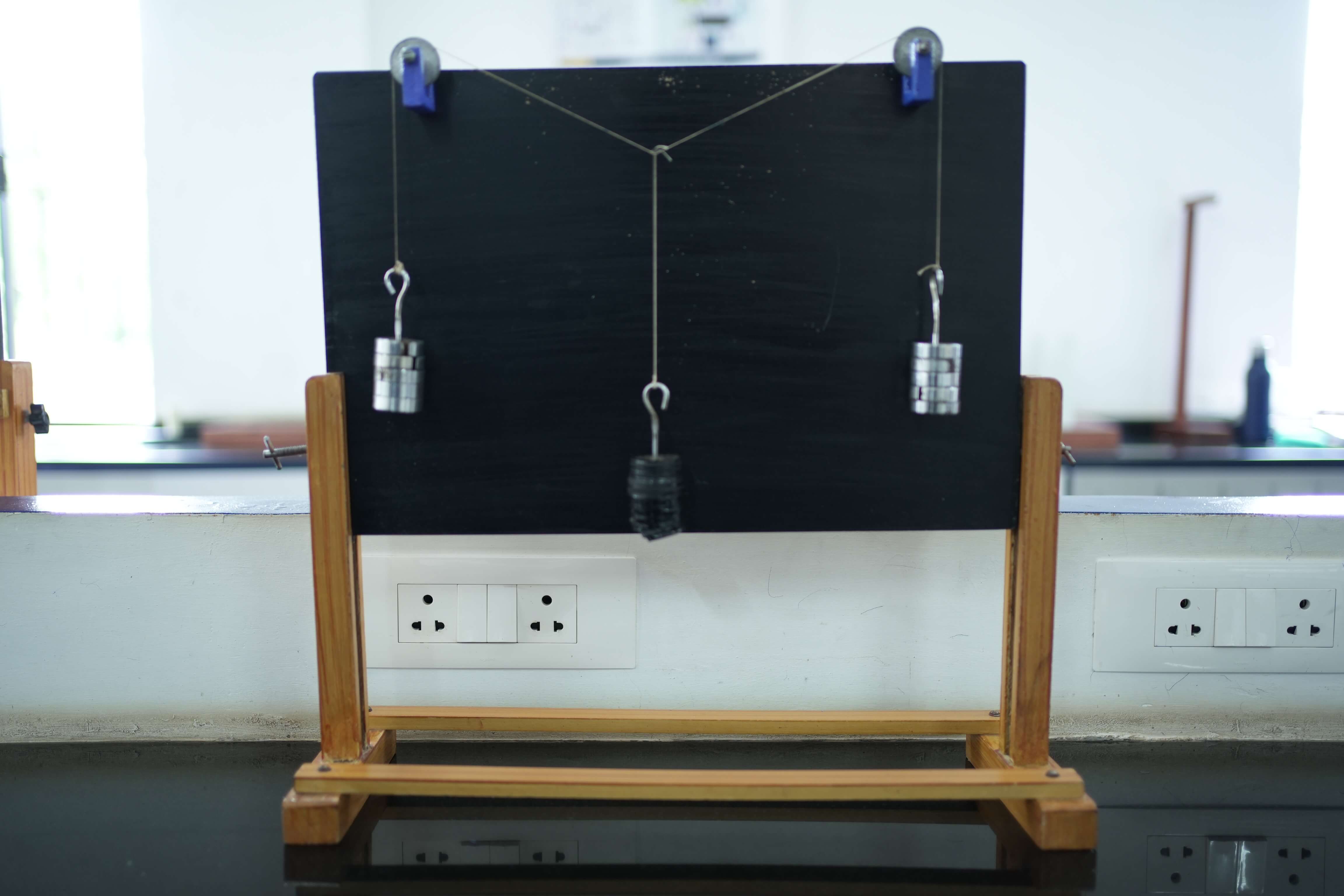 Physics Laboratory - Setup