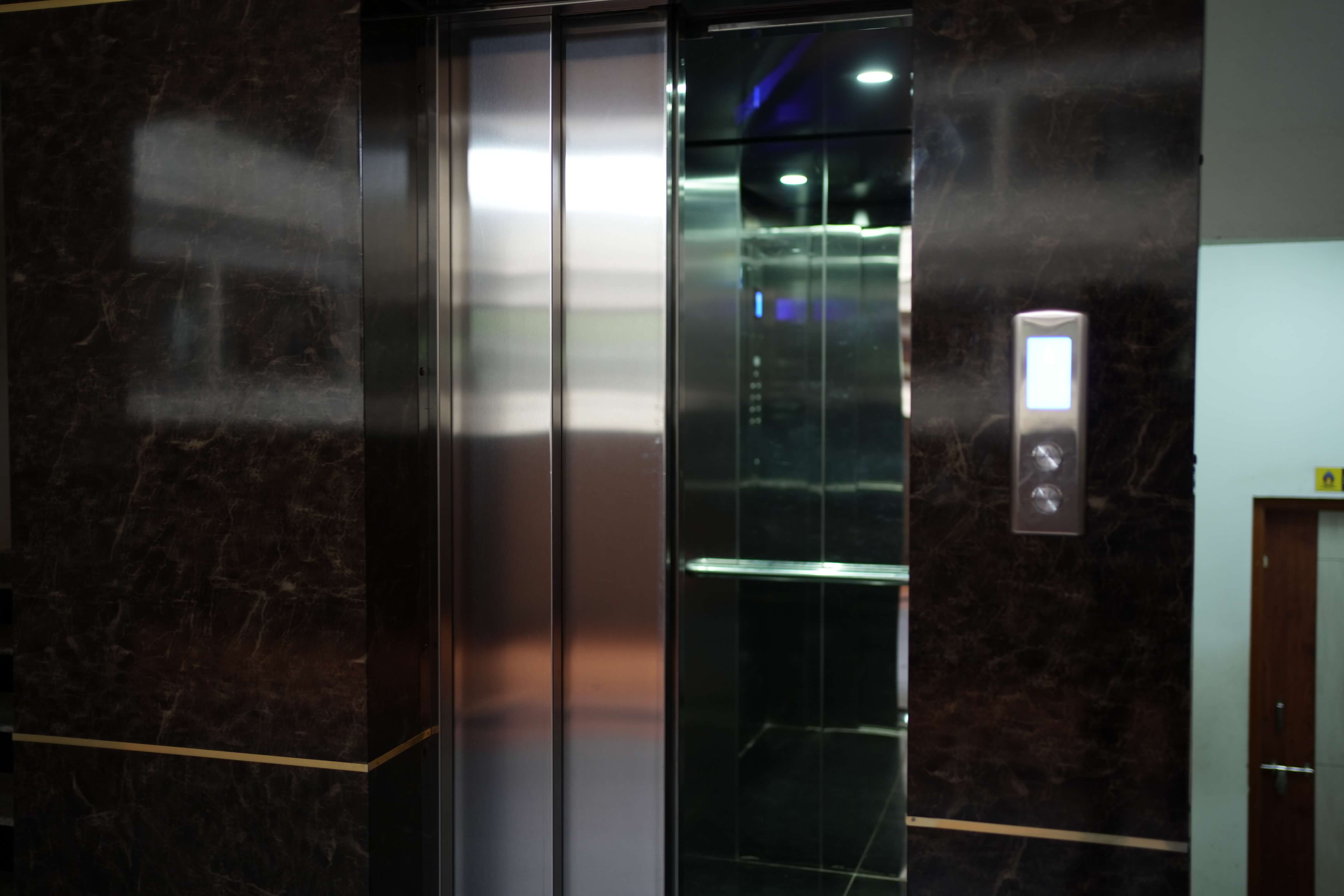 Extra Facilities - Lift Interior