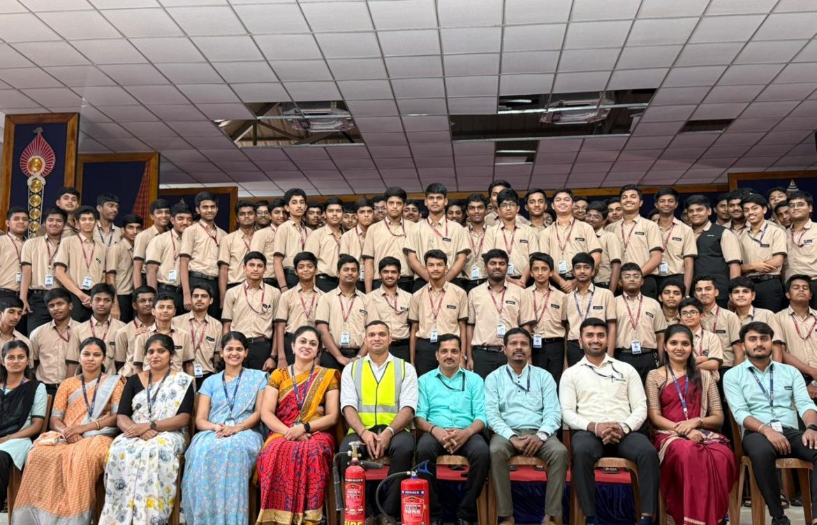 ಕ್ರಿಯೇಟಿವ್  ಕಾಲೇಜು ಕಾರ್ಕಳದಲ್ಲಿ ’ಸುರಕ್ಷತೆ ಮೊದಲು’  ಜನಜಾಗೃತಿ ಅಭಿಯಾನ ಕಾರ್ಯಕ್ರಮ